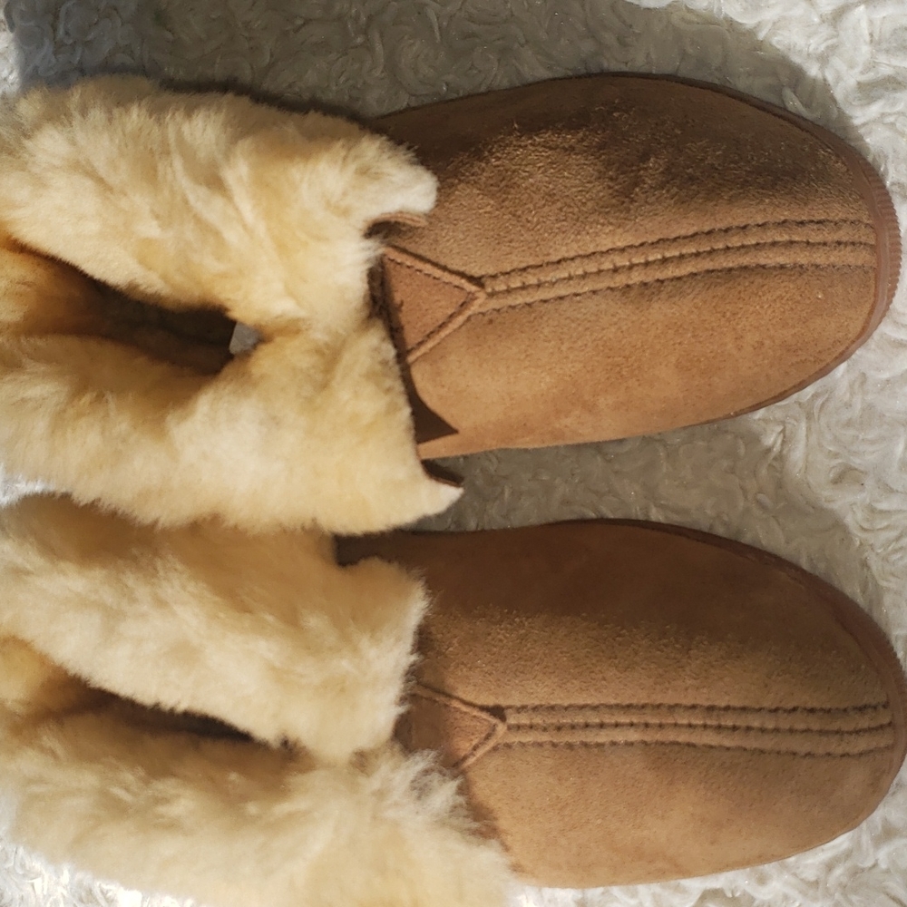 Minnetonka Golden Tan Sheepskin Ankle Boot Brand New Without Box 7 - Picture 15 of 16